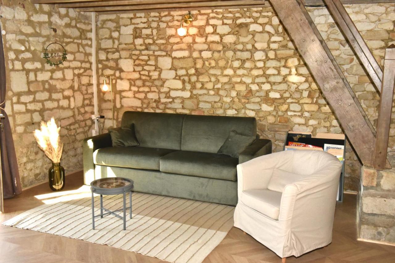 Maisonnette Du Bonheur - Vue Campagne - Baignoire Balneo 32 Jets - Lits Queen Size Vadencourt  Exterior foto